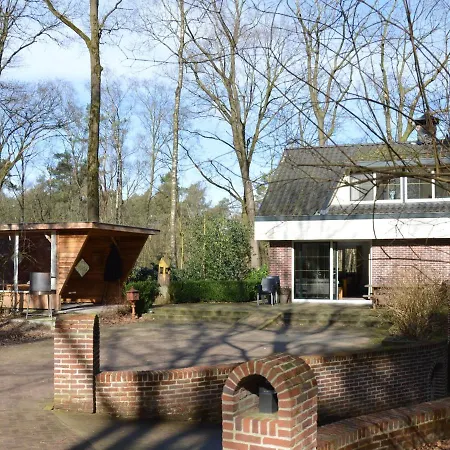 Holiday home With Pool Sauna Lunteren