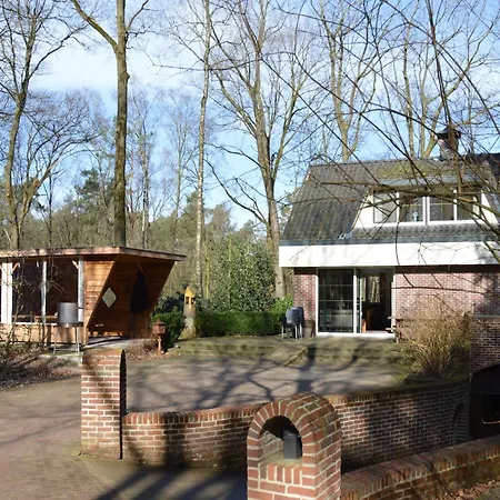 In With Heated Pool Feriehus