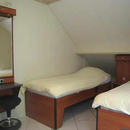 In With Heated Pool Lunteren