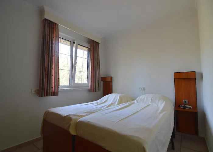 In With Heated Pool Lunteren