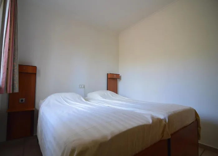 Semesterbostad In With Heated Pool